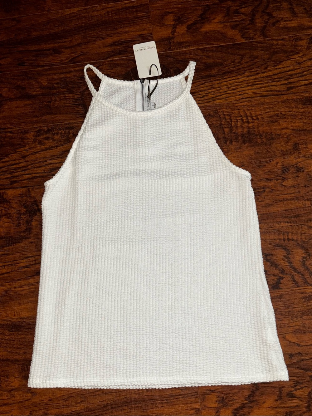 Green Envelope Los Angeles NWT Textured Halter Tank Top White Spaghetti Strap